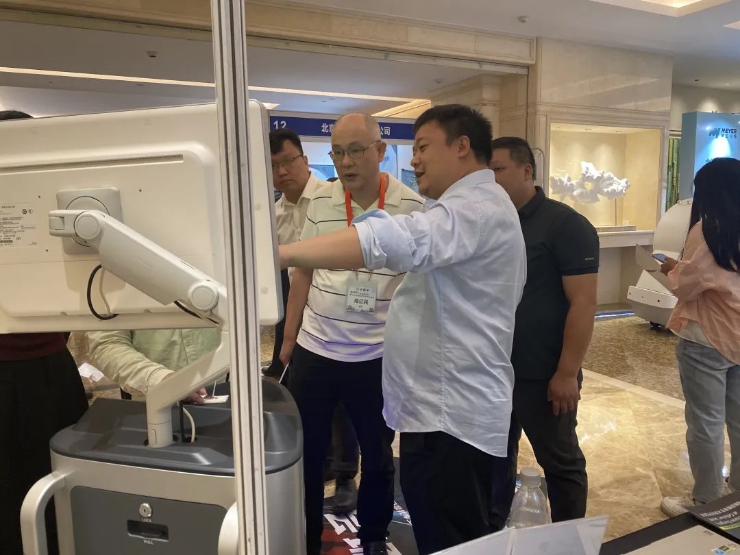 術(shù)中手持顯微鏡EndoSCell?亮相廣東神經(jīng)外科學(xué)術(shù)盛會，專家聚焦細(xì)胞級熒光導(dǎo)引技術(shù)(圖6)