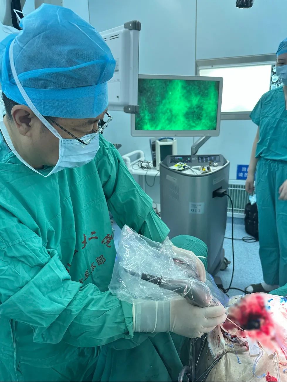 河北醫(yī)大二院應(yīng)用細(xì)胞級(jí)熒光導(dǎo)引精準(zhǔn)技術(shù)，突破高級(jí)別膠質(zhì)瘤手術(shù)的裸眼限制(圖8)
