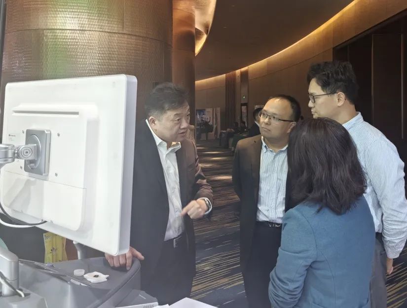 第三屆“華山峰彩”學(xué)術(shù)論壇盛大召開(kāi):專家共話細(xì)胞內(nèi)鏡EndoSCell?細(xì)胞級(jí)精準(zhǔn)手術(shù)方案(圖7)